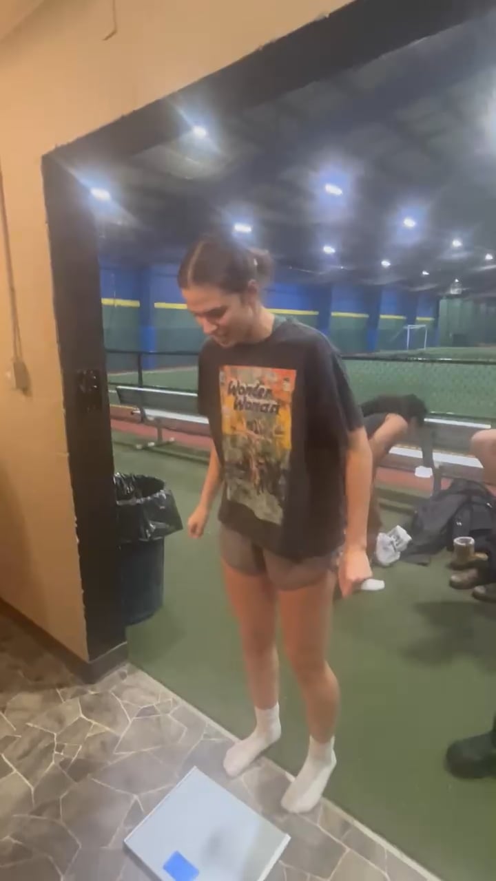 Watch PurpleShift athlete's Weight: 144.4 pounds