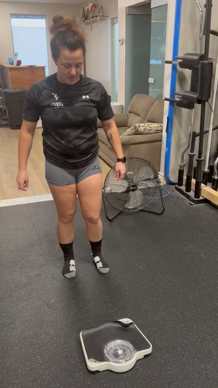 Watch roberta drummond's Weight: 156 pounds