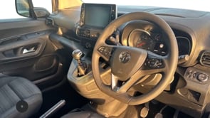 VAUXHALL COMBO-LIFE 2019 (69)