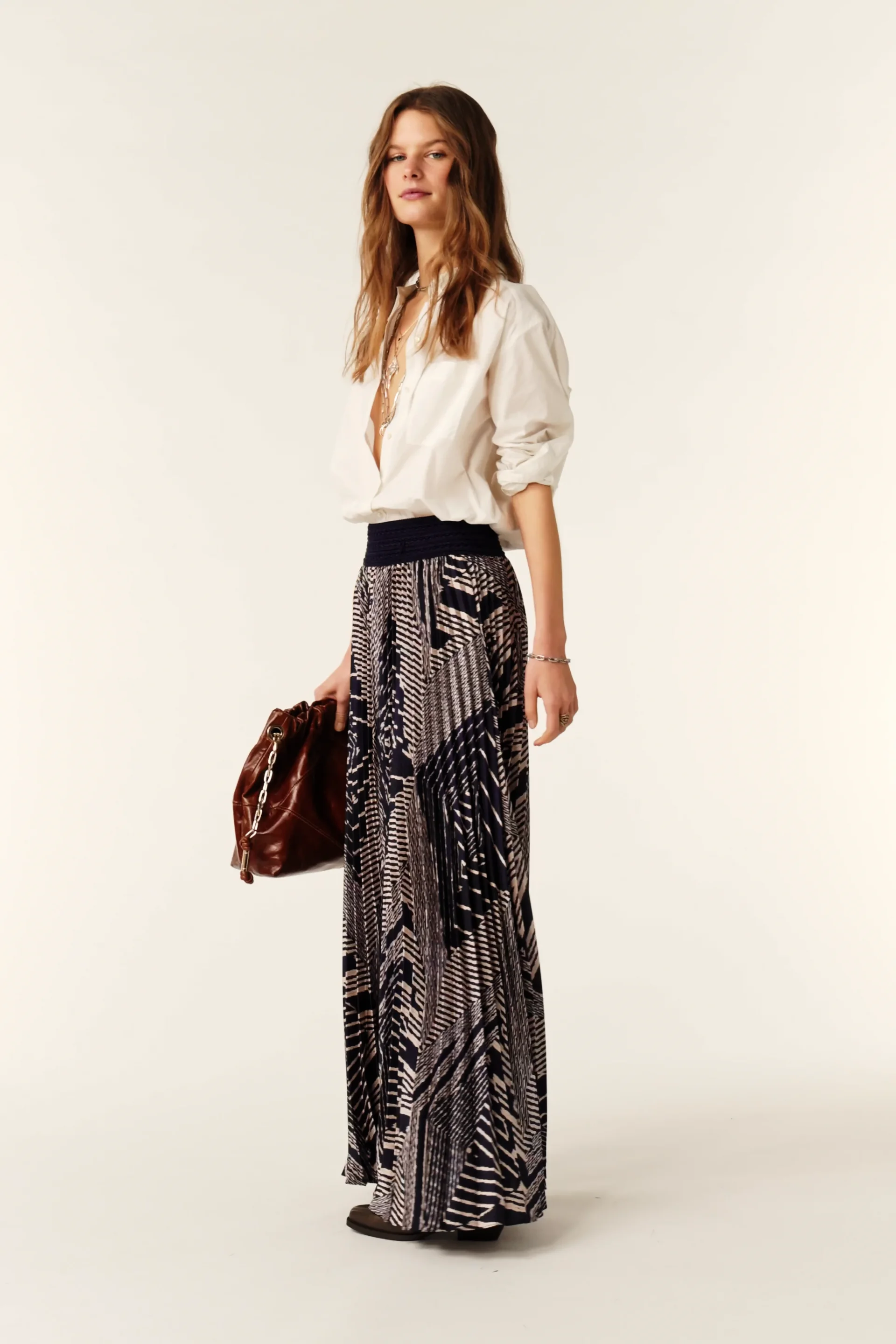 【BAON】Shoniku banding pin tuck long skirt TNOBHG High Waist Women Skirt Women Maxi Skirt Lace-up High