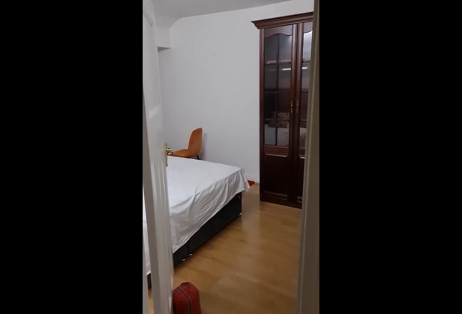 Spacious double rooms to let Main Photo