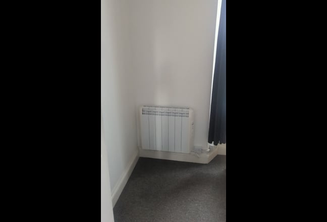 Double room for rent in central Falmouth  Main Photo