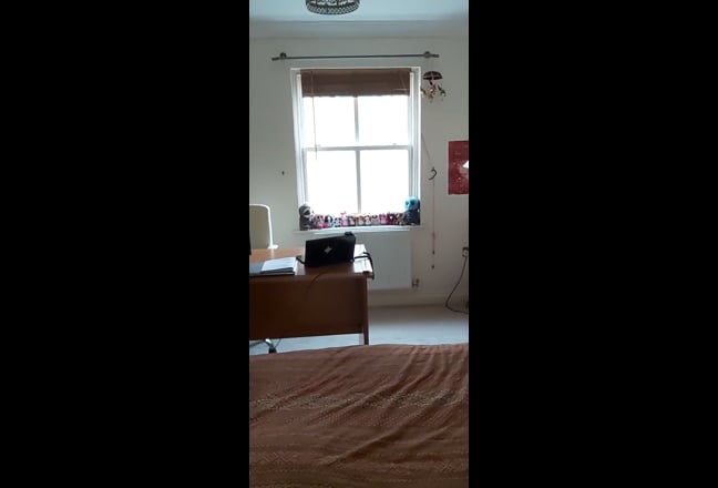 2 Bed Flat With Huge Bright Double Bedroom Main Photo