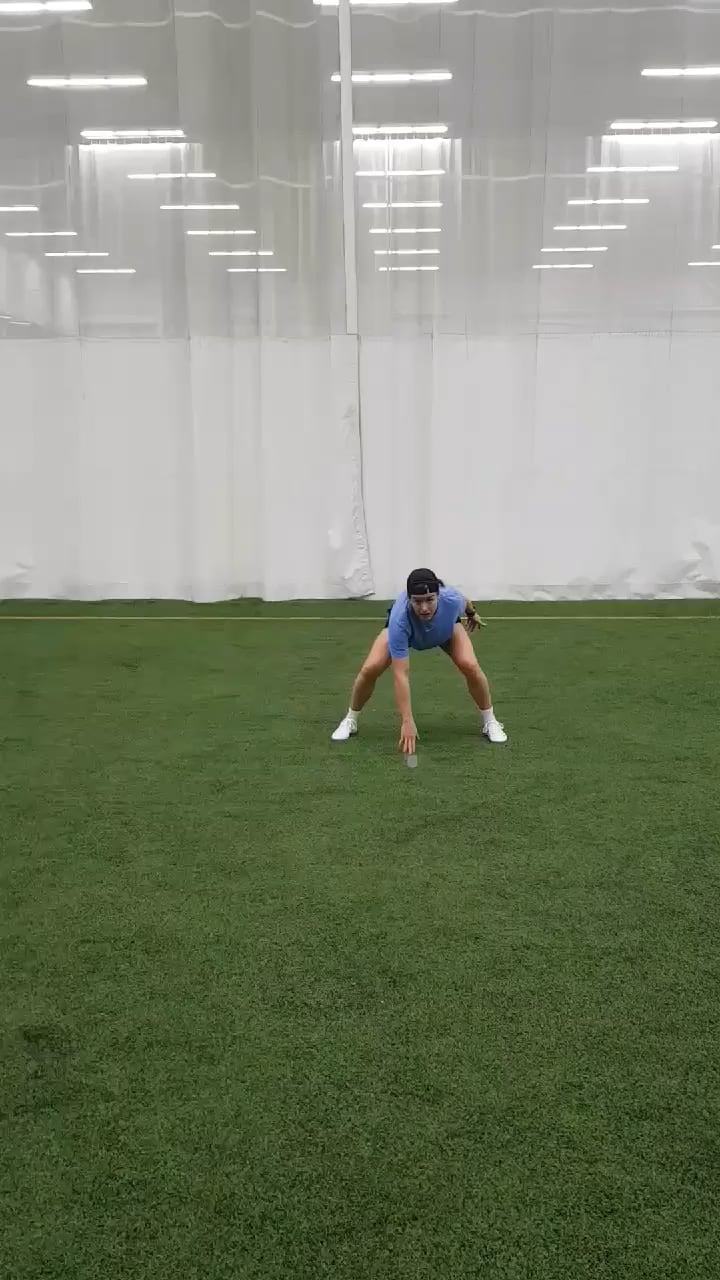 Watch sara dagenais-e.'s 5-10-5 Agility: 4.47 seconds