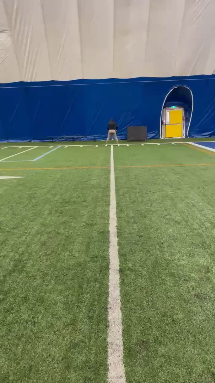 Watch frederique paul's 5-10-5 Agility: 4.59 seconds