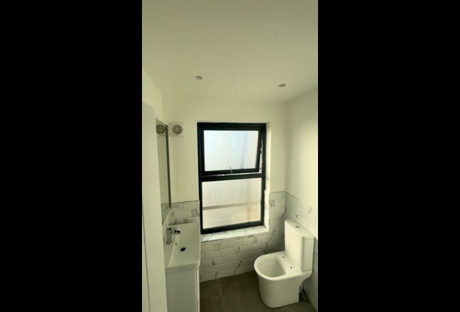 New 2 bed first floor flat on Rye Lane Peckham Main Photo