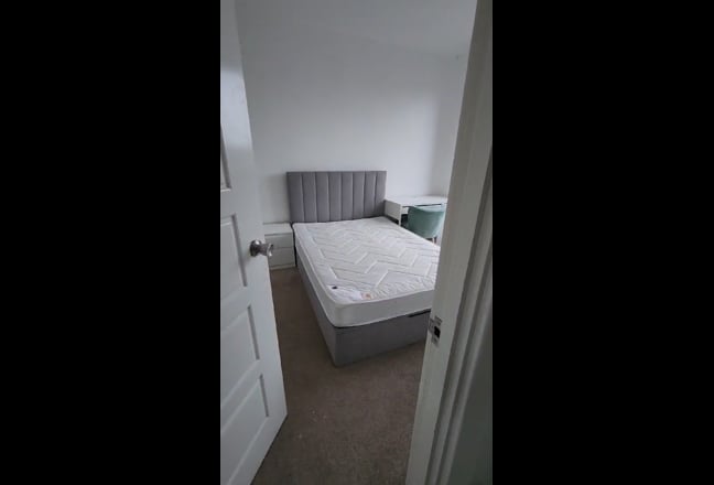 Double Room to Rent - Dagenham East Main Photo