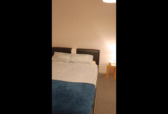 Double room in homey house  Main Photo