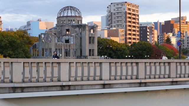 【期間限定！】最安値で販売します！原爆ドームの様子のサムネイル画像