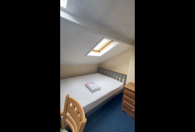 Double Room Available in Springbourne  Main Photo