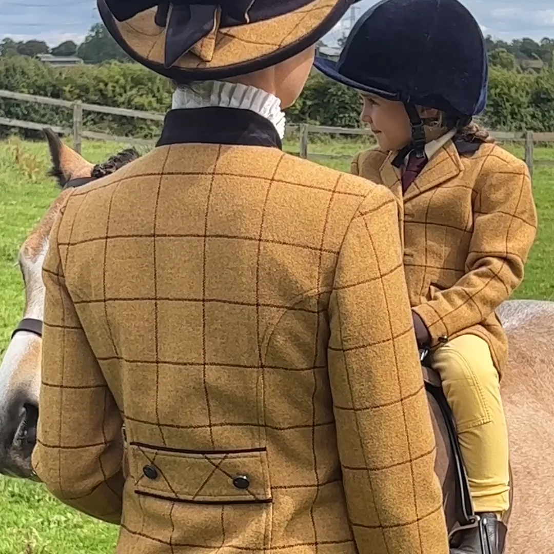 Longline Wheatley Tweed Leaders Jacket Dress Hat Equetech