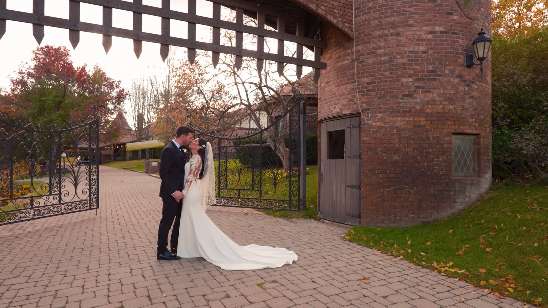 Indianwood Golf & Country Club | Samantha + Matthew | Teaser