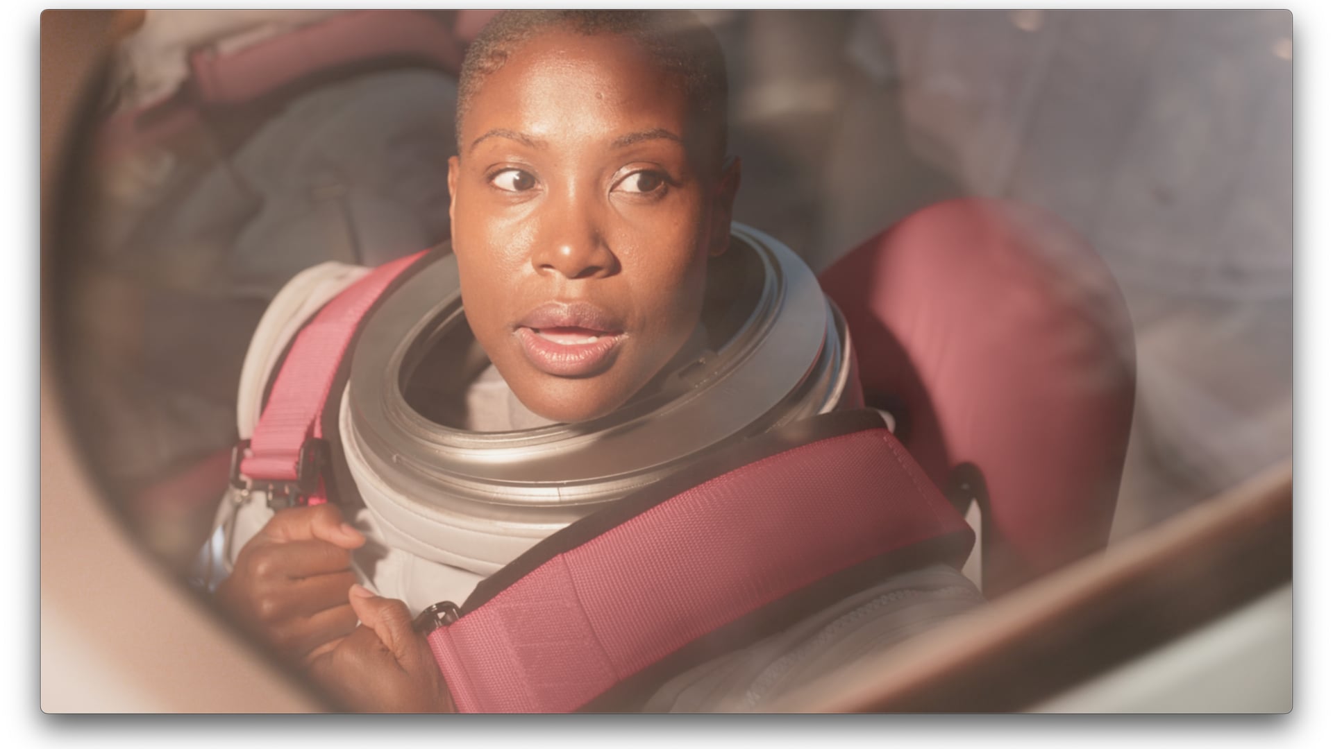 Klarna X Apple – Astronaut
