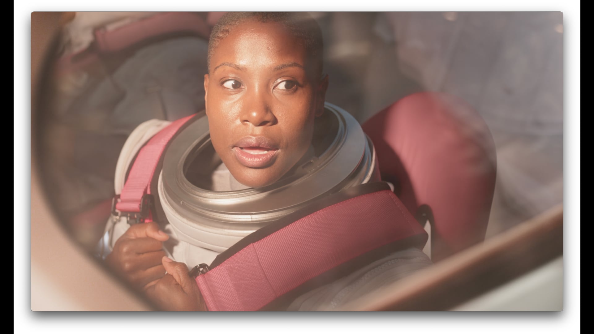 Klarna X Apple – Astronaut