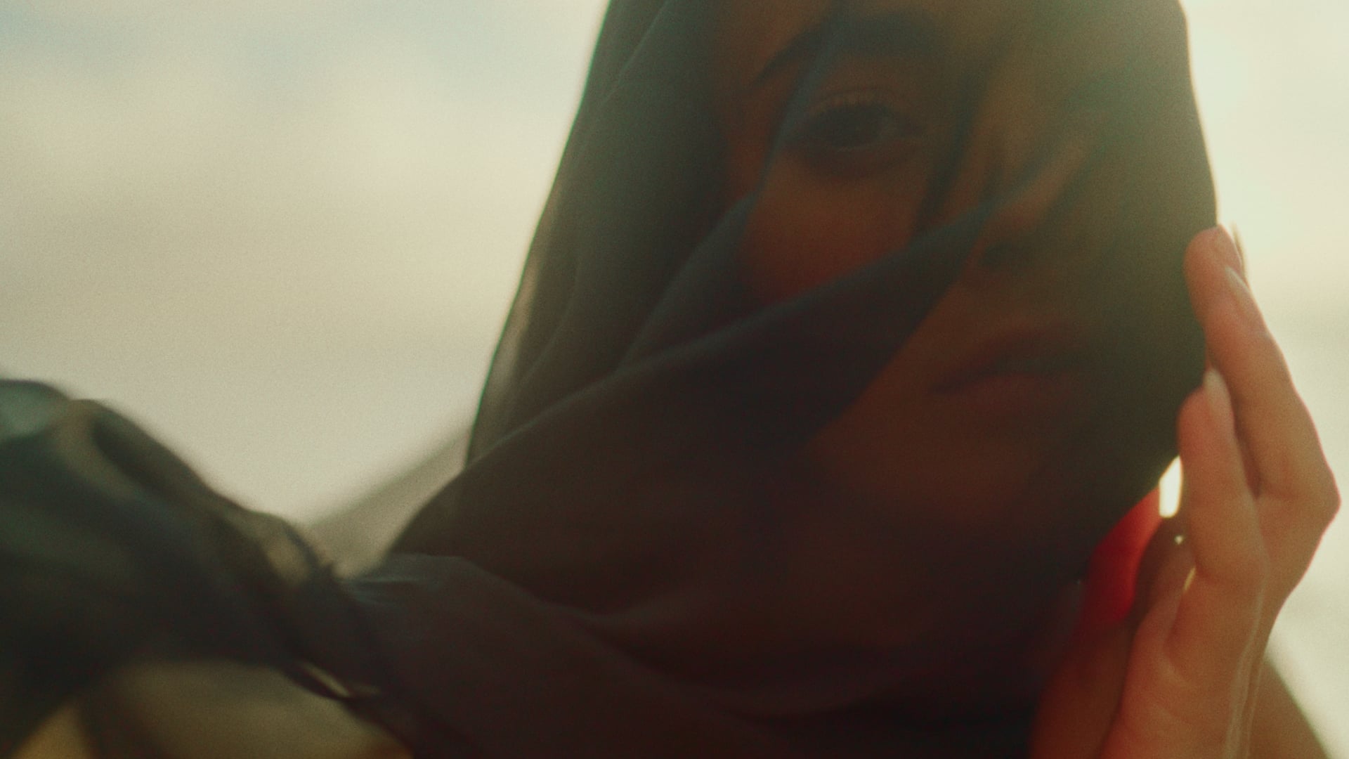 OZAK - ELLE EST BELLE