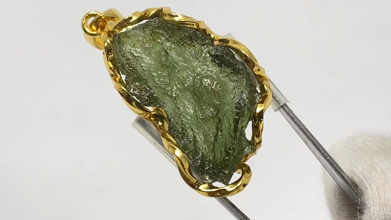 動画】【1点もの】モルダバイト ラフロックタンブル ペンダントトップ