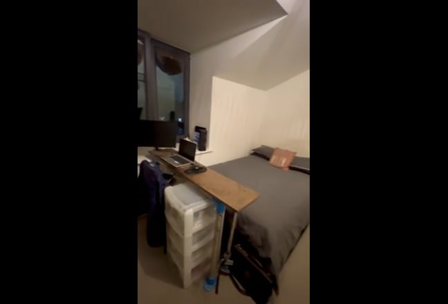 Double bedroom available Main Photo