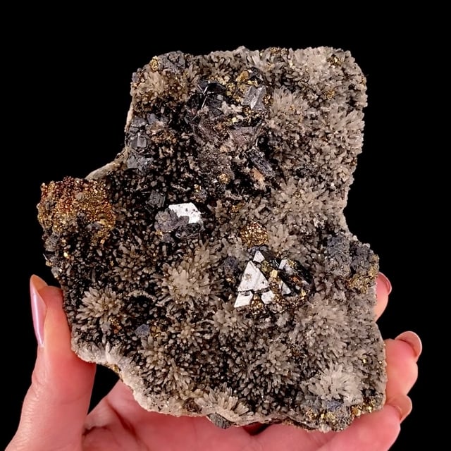 Sphalerite on Quartz