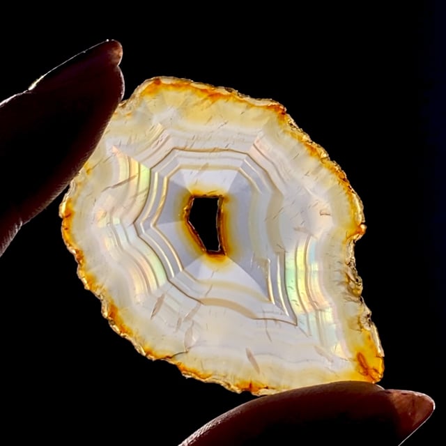 Quartz var: Agate (var: Iris Agate) (rainbow iridescence)