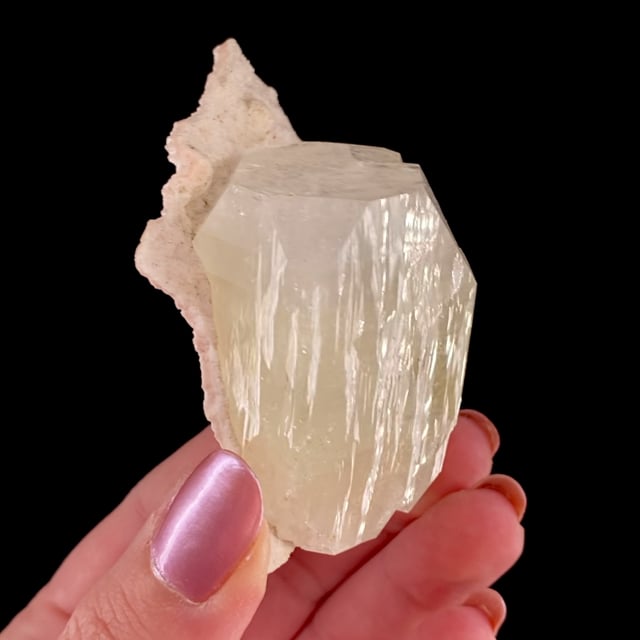 Fluorapophyllite-(K)