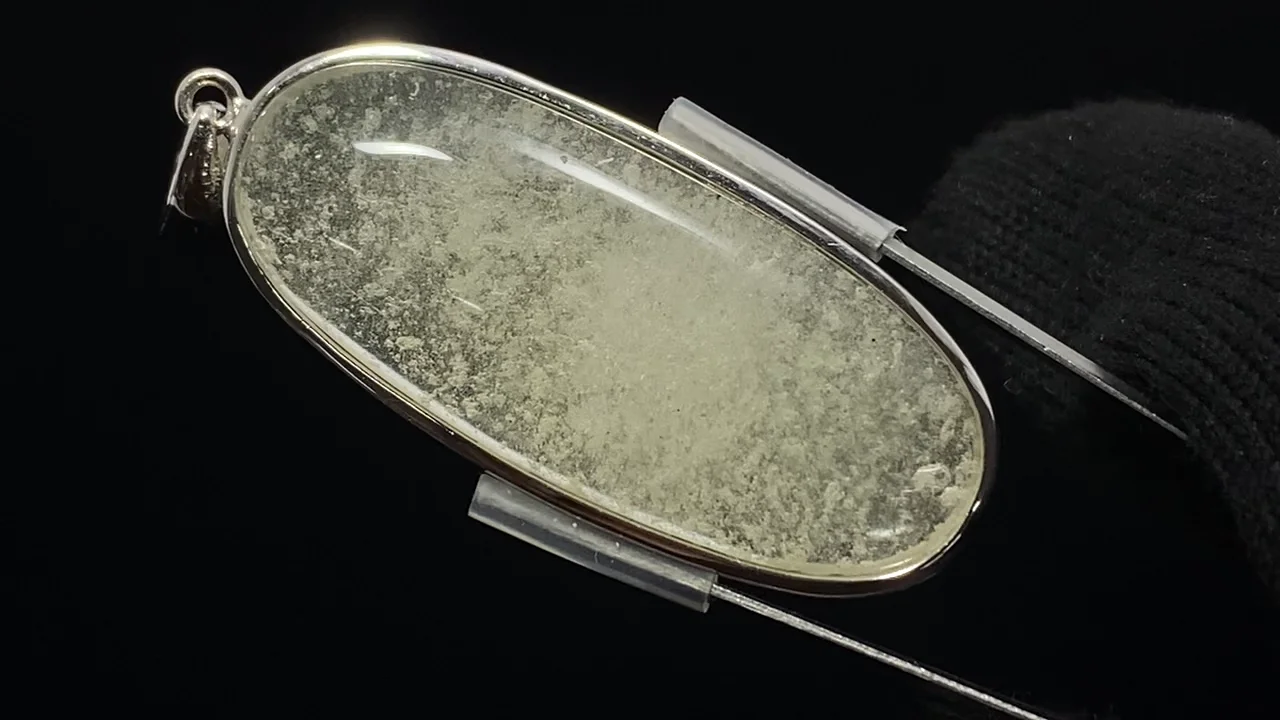 動画】【1点もの】リビアングラス ペンダントトップ SILVER925製 NO