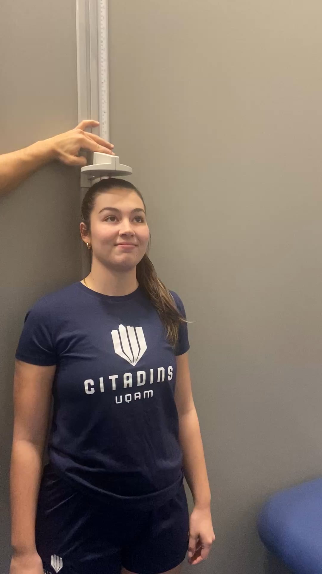 Watch alex-ann leblanc's Height: 64.7 inches