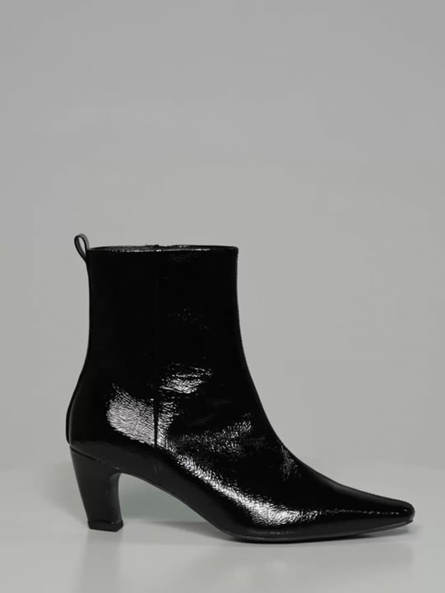 JODIE / Black Patent