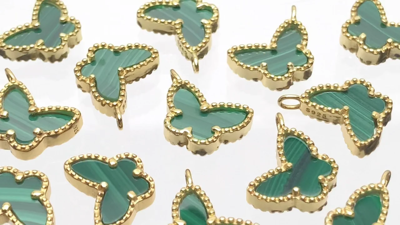 マラカイト バタフライ（蝶）型チャーム9×12mm 18KGP製 1個｜天然石