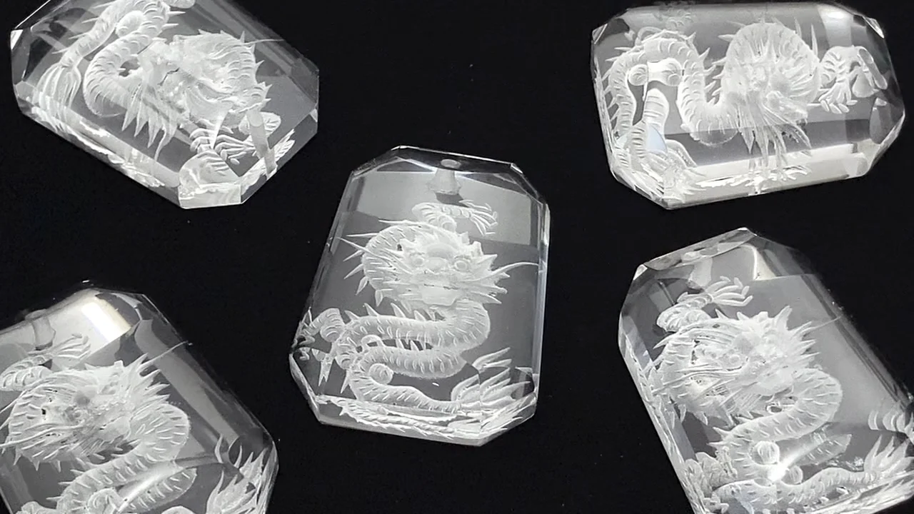 天然石 アパタイトの龍　ご購入前に在庫確認必要D.410 天然石 アパタイトの龍 ご購入前に在庫確認必要D.410