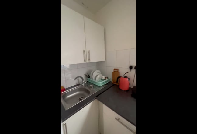 2 Double Bed Beautiful Flat,, Victoria Park  Main Photo