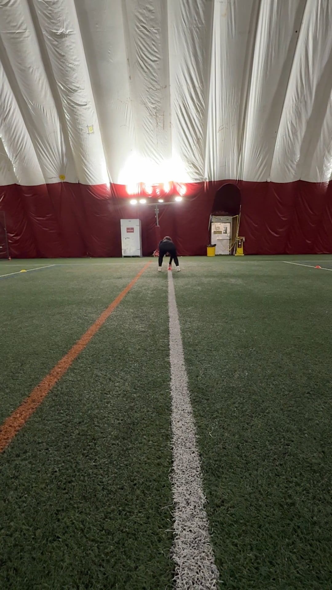 Watch sara parker's 5-10-5 Agility: 5.03 seconds