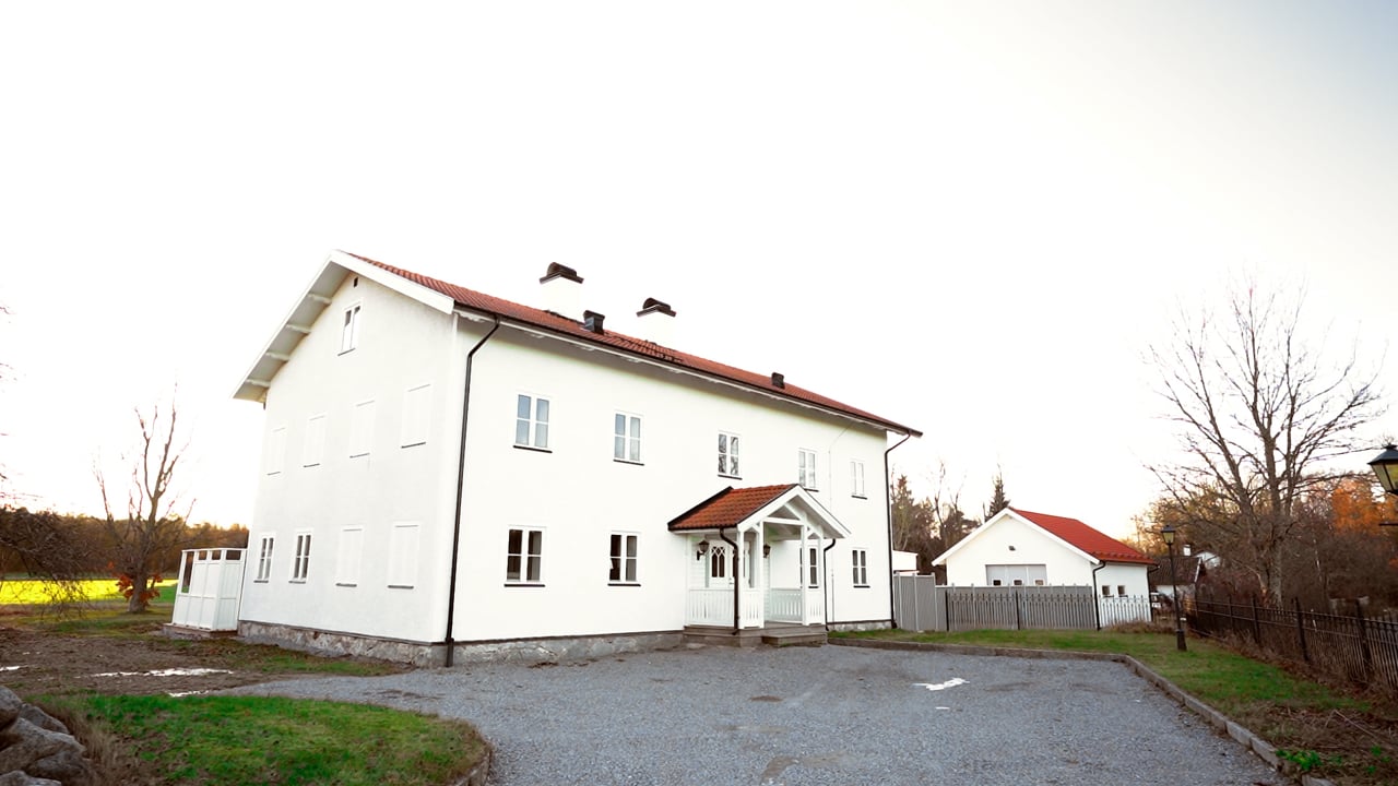 7 rum Villa på Almungevägen 104 Norrsunda-Skånela Upplands Väsby kommun - bild 2