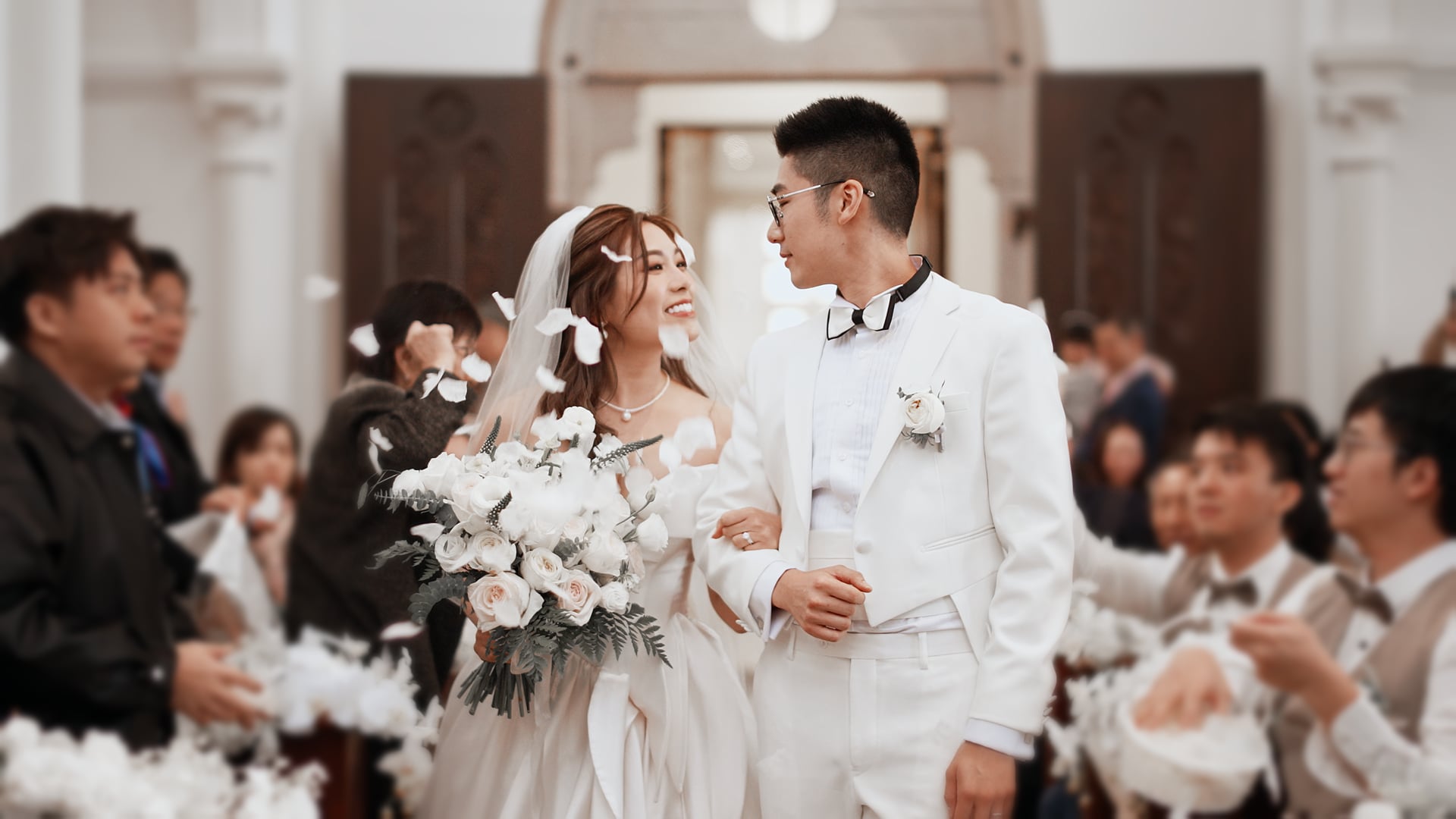 Four Seasons & Béthanie Chapel // Same Day Edit // Vicky & Victor