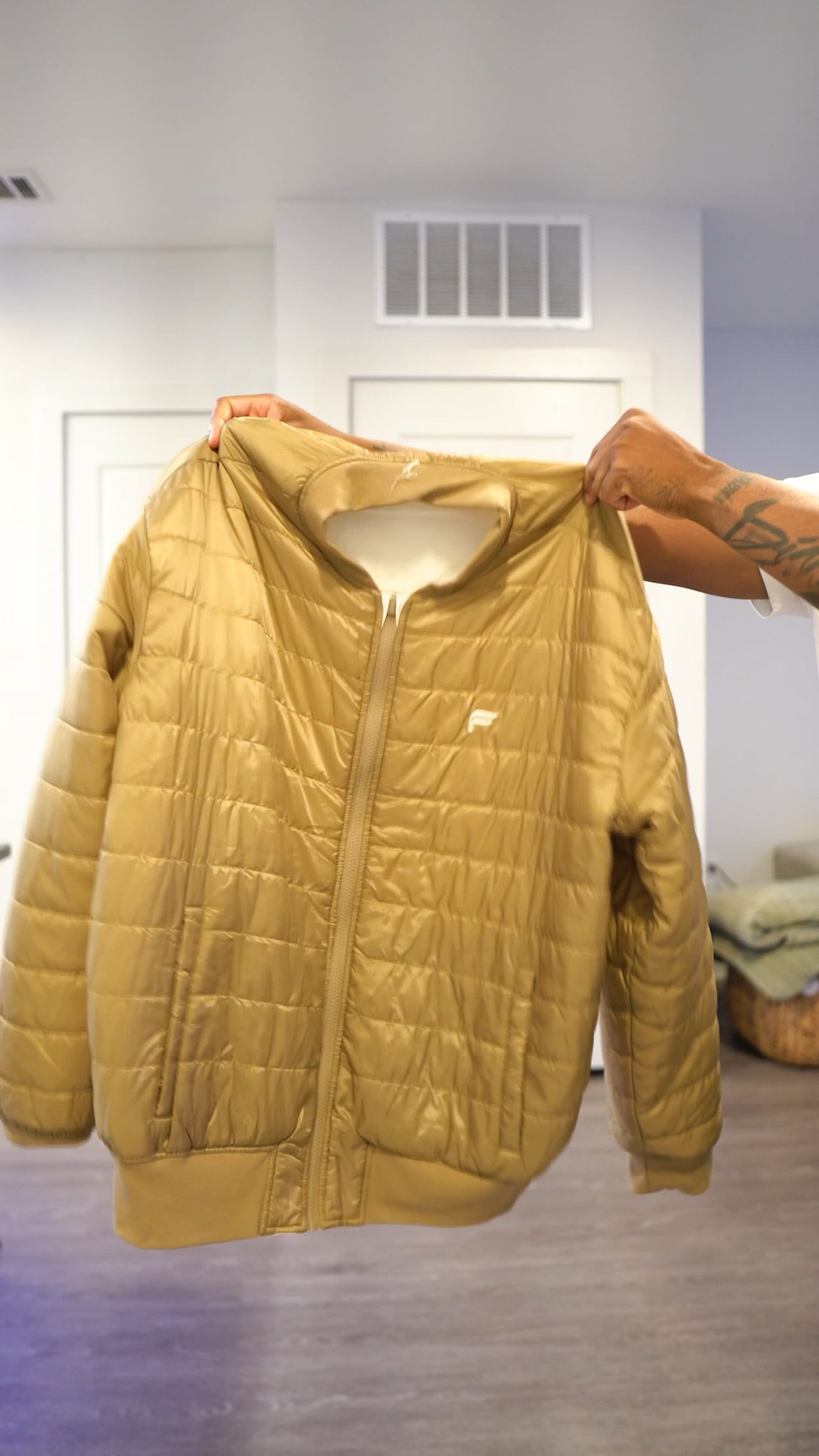 The Essential Reversible Bomber - Fabletics Canada