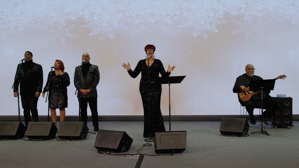 Denise Thimes and Friends - "Do You Hear What I Hear/A Child Is Born/Little Drummer Boy" medley