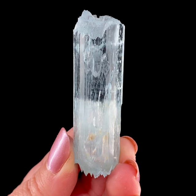 Beryl var: Aquamarine (fine ''floater'' cat's eye crystal)