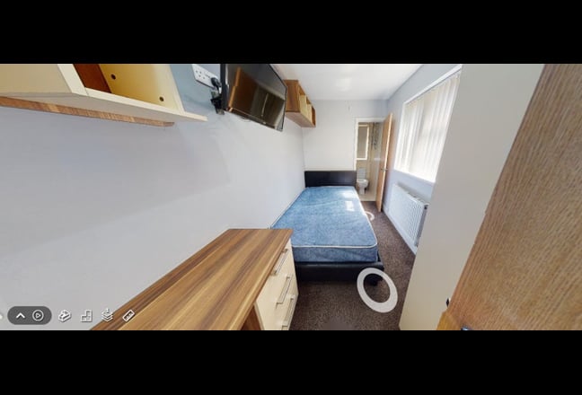 Ensuite student room avaliable in selly oak Main Photo