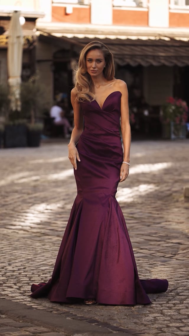Prom Dress Style #32791 | La Femme