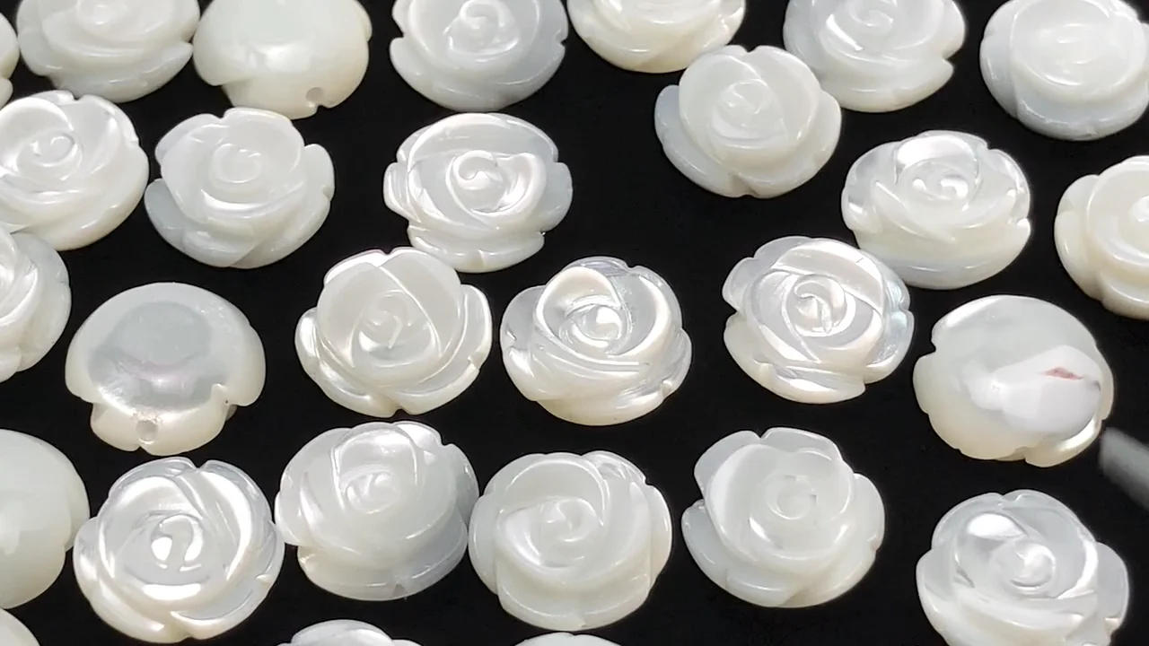 マザーオブパール マザーオブパール ホワイト 薔薇10mm 【貫通穴】 3個｜天然石ビーズの