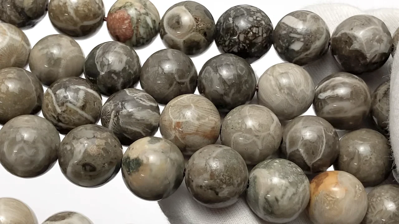 フォシルコーラル（化石珊瑚） ラウンド12mm 半連/1連｜天然石ビーズの