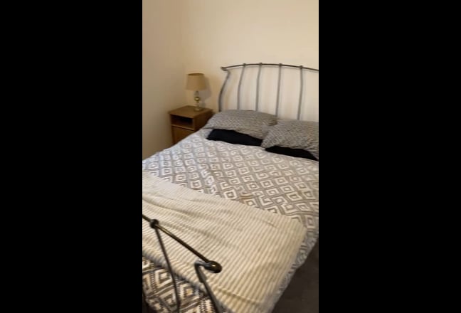 Double room to rent in Edwalton Main Photo