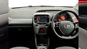 TOYOTA AYGO 2019 (69)