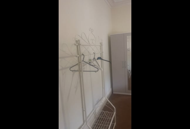 Spacious ensuite room for short term let in Derby  Main Photo