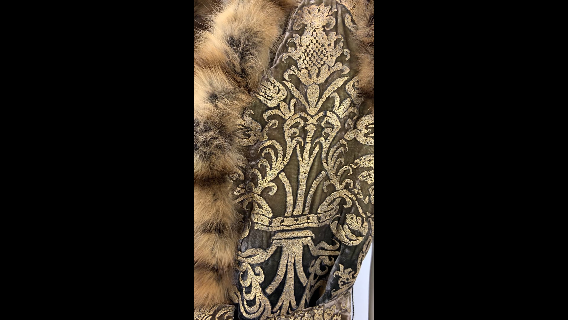 NWT Roberto Cavalli Wool Vest Style Belt With Braided Metallic Trim Vintage Gold and Silver Tone Braided Belt, 90s High Waist  main image 4