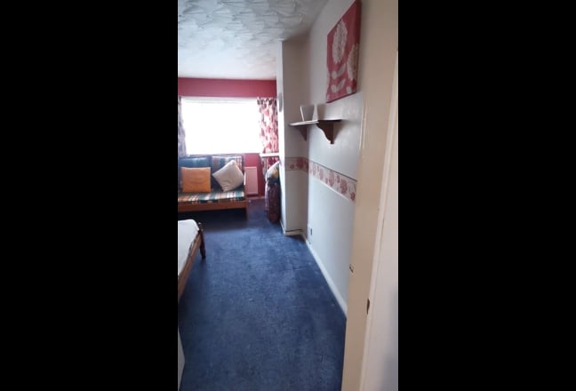 Large Double room for rent  Main Photo