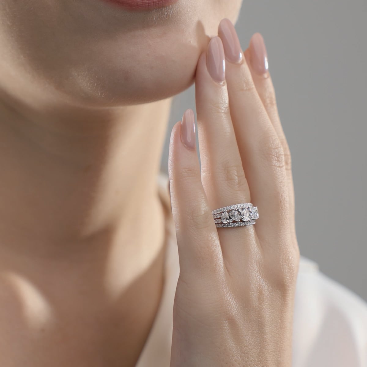 product video 2 for 1 1/2 ctw Pear and Round Lab Grown Diamond Alternating Band