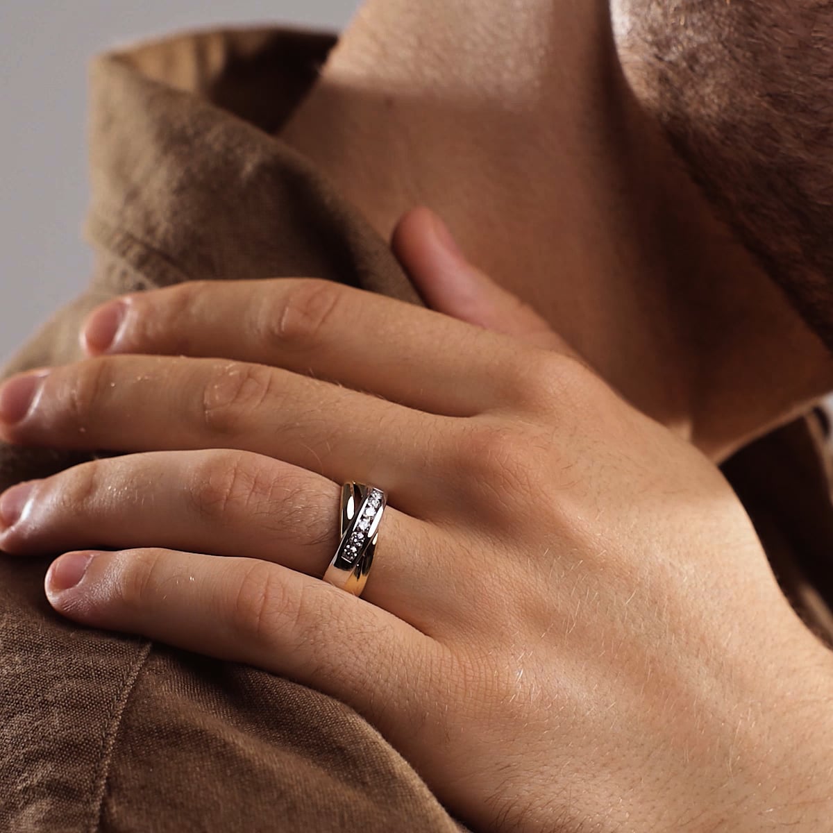 product video 2 for 2/5 ctw Round Lab Grown Diamond Men's Crossover Channel Set Wedding Band