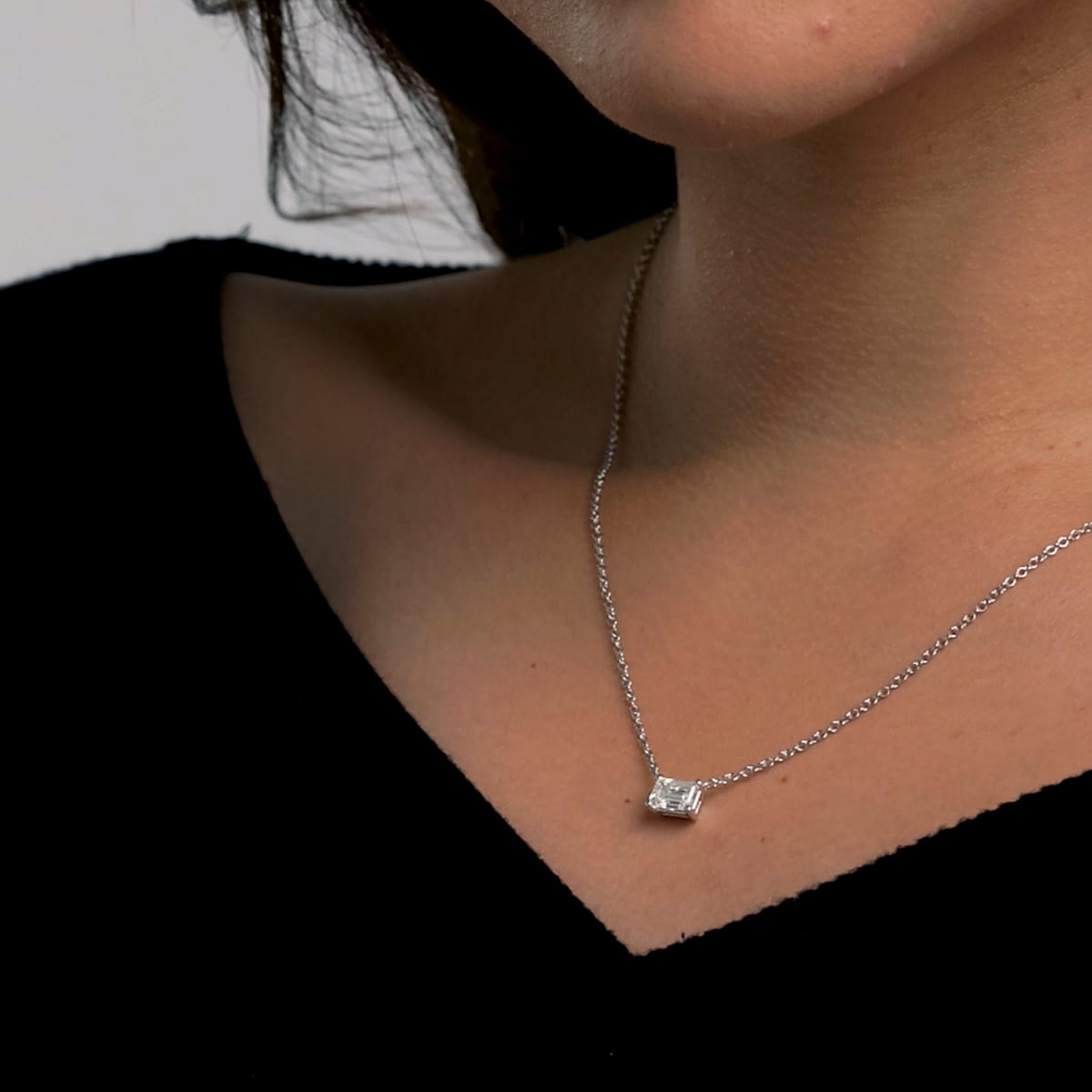 product video 2 for 2 ctw Emerald Lab Grown Diamond Solitaire Pendant