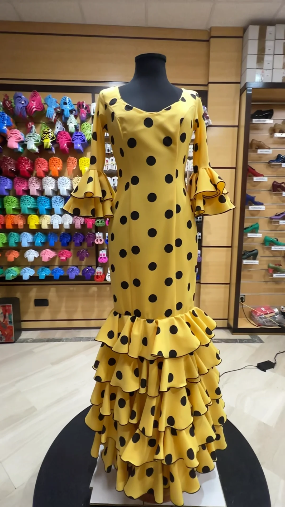 フラメンコドレス 黄色 カルメラモデル サイズ40 | FlamencoExport