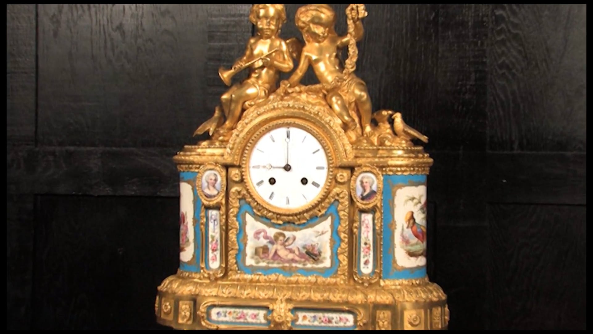 Belle Pendule Horloge Ancienne En Bronze Doré , Voir Marquag Reims 51100